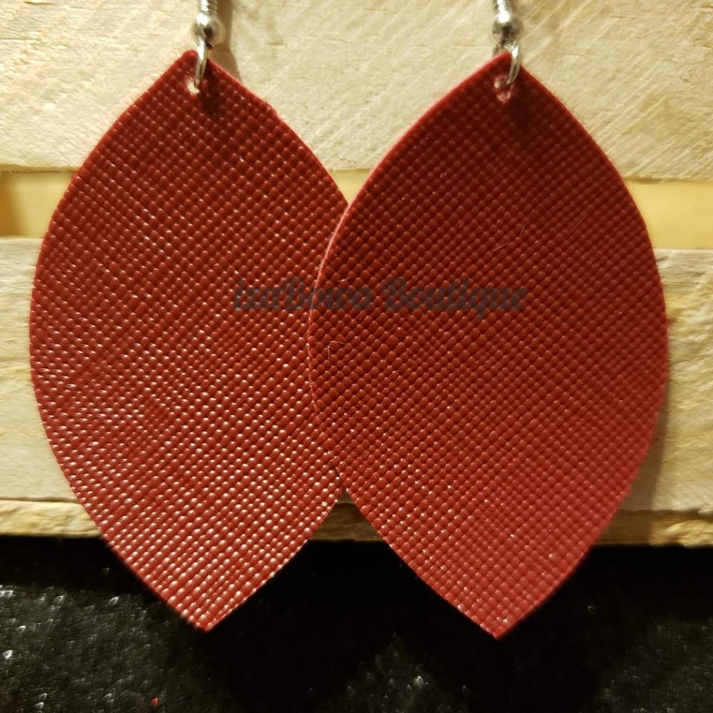 Red Teardrop Faux Leather Earring ER1709 Handmade NWT Boutique - Picture 1 of 1